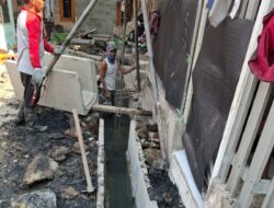 Proyek U-Ditch Pokmas Genteng Bersinar Diduga Buta K3: Anggaran APD Dipangkas Demi Cuan, Keselamatan Warga dan Nyawa Pekerja Dikorbankan!