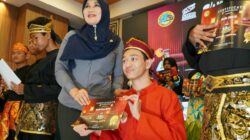 Bawa Aura Positif, Ning Lia Semangati Keluarga Anak Spesial