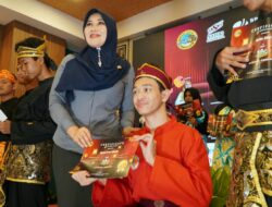 Bawa Aura Positif, Ning Lia Semangati Keluarga Anak Spesial