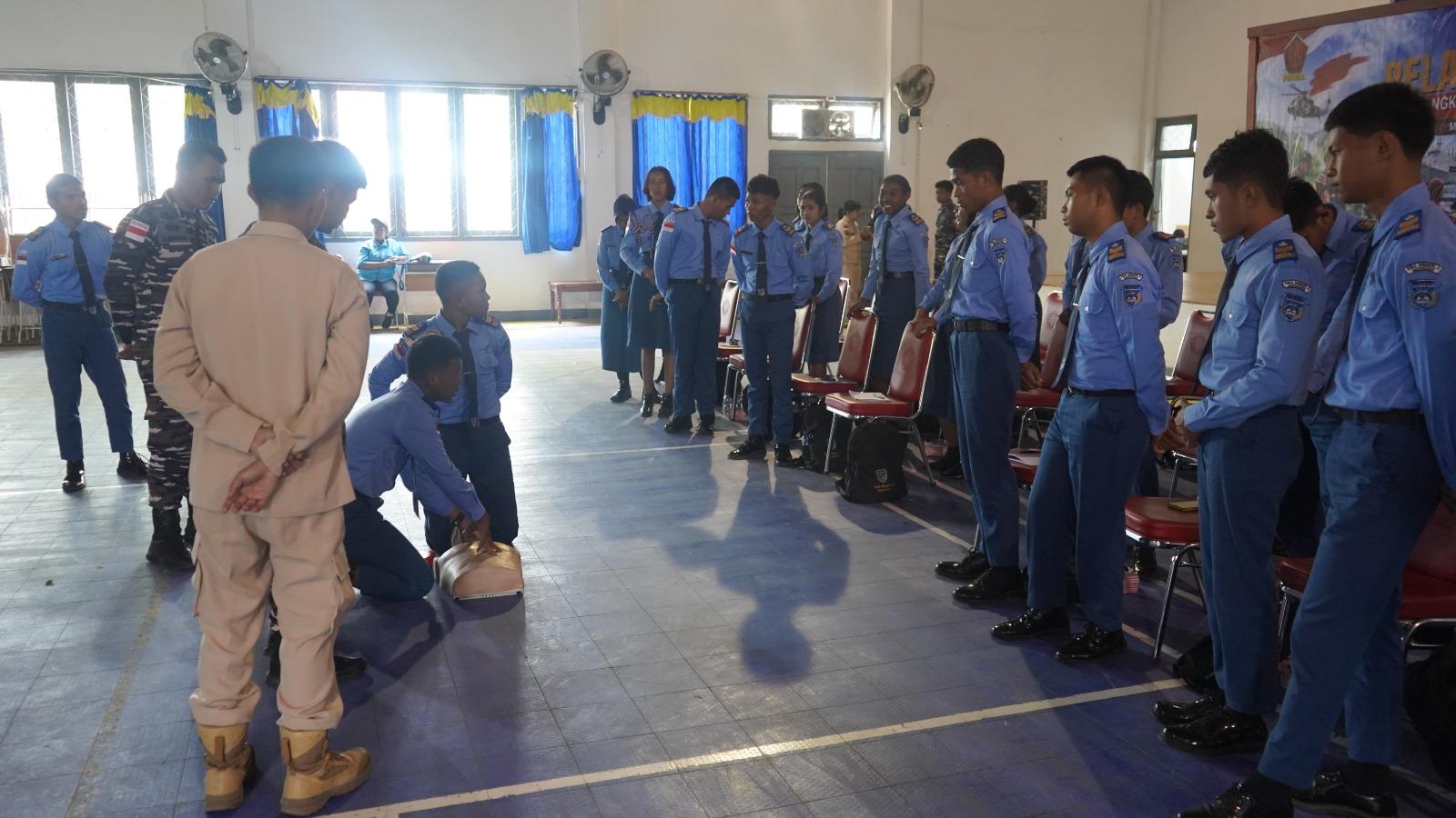 Kodaeral XI Gelar Pelatihan Bantuan Hidup Dasar Bersama Generasi Muda Merauke