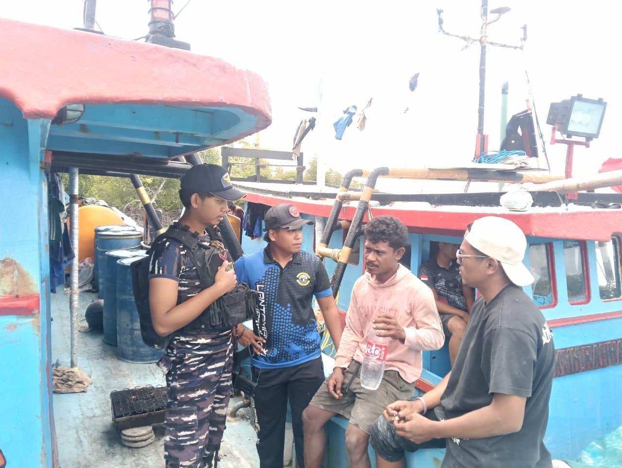 Anak Buah Kapal (ABK) KMN Rahmad Safaat, Cemal Taibeno, yang dilaporkan hilang saat mencari kepiting di sekitar pesisir Sungai Torasi