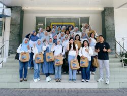 Pertemuan Rutin Berbalut Edukasi: DWP Rutan Surabaya Intip Produksi Sari Roti