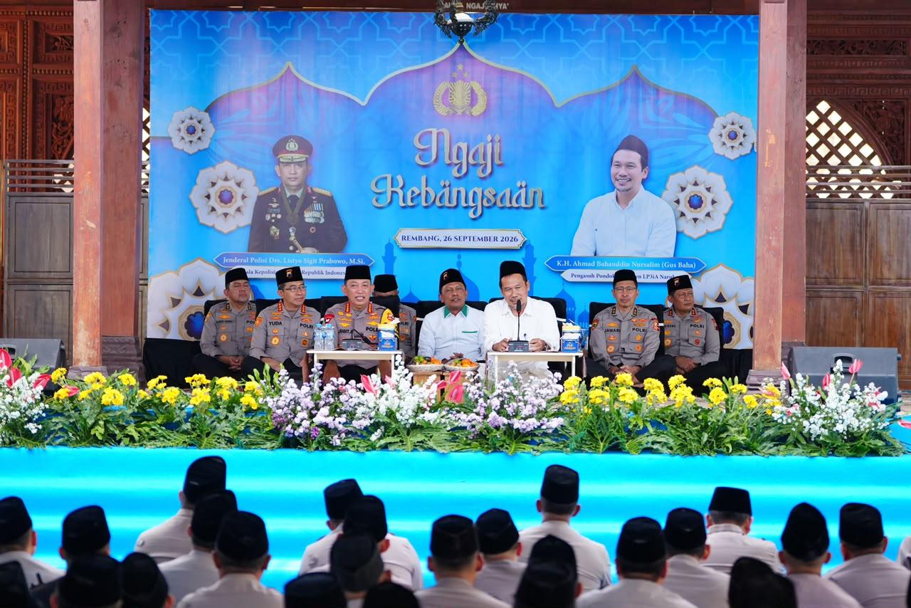 Kapolri Jenderal Polisi Drs. Listyo Sigit Prabowo, M.Si., dalam Ngaji Kebangsaan bersama K.H. Ahmad Bahauddin Nursalim atau Gus Baha