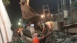 Malam Maut: Diduga Nyawa Pekerja Ditumbalkan di Ujung Hidrolik Proyek Saluran Jalan Buntaran