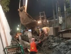 Malam Maut: Diduga Nyawa Pekerja Ditumbalkan di Ujung Hidrolik Proyek Saluran Jalan Buntaran