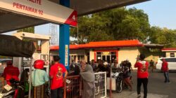 Menjemput Senyuman di Tanah Merah: BIP Tebar Kebaikan Serentak di Madura, Peduli Borong BBM Gratis Warga Bangkalan
