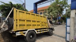 Konsultan Tangan Kanan Pemkot Surabaya Diduga ‘Main Mata’, Pembangunan Jalan Dukuh Kapasan Rusak Akibat Proyek SMPN 20