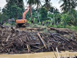 Dua Excavator Dikerahkan, Pemko Langsa Percepat Pembersihan Krueng Langsa