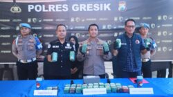 Polres Gresik Sita 10,8 Kg Ganja di Gudang Ekspedisi