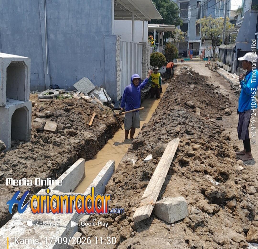 Proyek Pokmas GAT dibalik megaproyek ini, aspek Keselamatan dan Kesehatan Kerja (K3) tampak sengaja "diparkir" di pinggir jalan