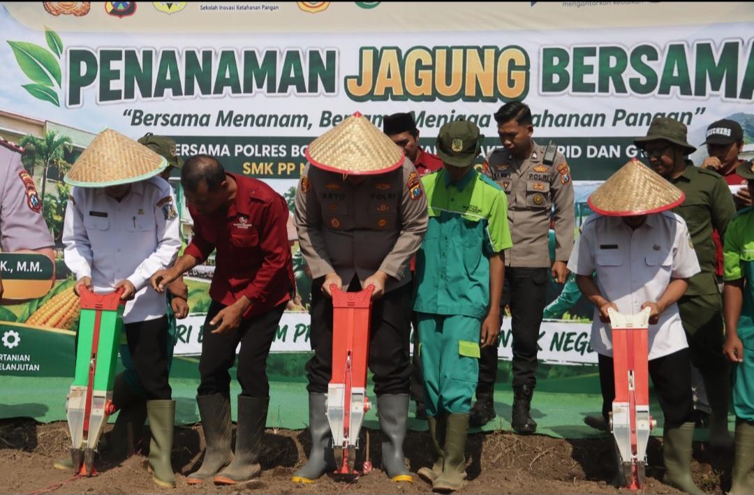 Kapolres Bondowoso, AKBP Dr. Aryo Dwi Wibowo, S.H., S.I.K., M.M.,
