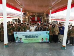Bupati Bangkalan Lepas Kafilah PORSADIN VII Jatim, Bawa Semangat Harumkan Nama Daerah
