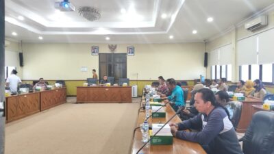 Soal Notulen Hearing dan Surat ke Gubernur Belum Diserahkan, Kades Karangbong Ancam Blokade Jalan Surowongso