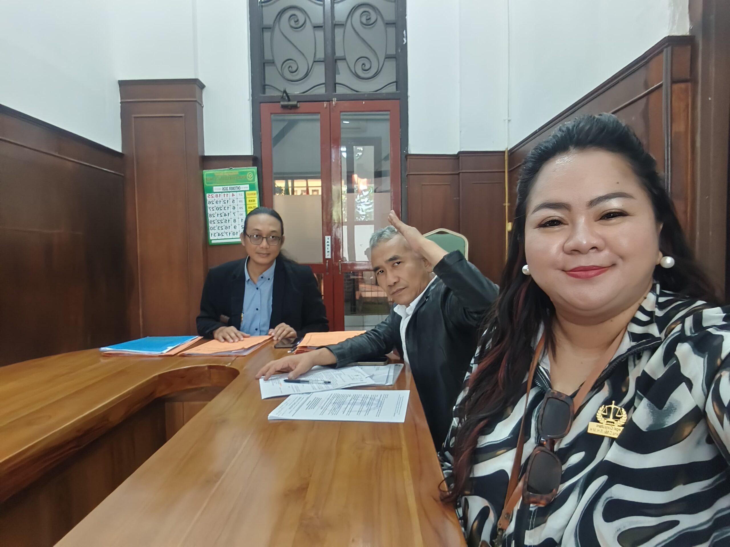 Sidang Dua Perkara Frizon Sitanggang di PN Surabaya: 11 Tergugat Tak Hadir, Resume Mediasi Diserahkan