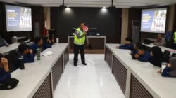 Polres Tanjung Perak Tanamkan Disiplin dan Tertib Lalu Lintas kepada Siswa SD