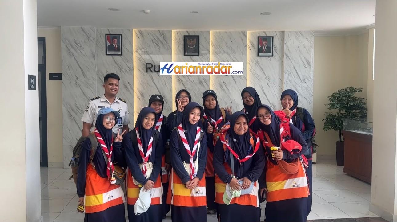 Rutan Kelas I Surabaya menerima kunjungan edukasi dari SMP Islam Terpadu Al Ibrah Gresik