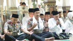 Perkuat Sinergi Ulama dan Umara, Kapolri Silaturahmi ke Ponpes Tebuireng dan Ziarah Makam Gus Dur