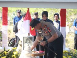 Kapolri Ziarah ke Makam Marsinah dan Kunjungi Museum di Nganjuk