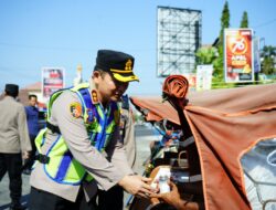 Rangkul Abang Becak, Polres Ponorogo Wujudkan Semangat ‘Polisi Bersama Masyarakat’ Tanpa Sekat