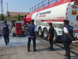 Satreskrim Polres Pelabuhan Tanjung Perak Pantau Pendistribusian BBM di Sejumlah SPBU, Pastikan Berjalan Lancar