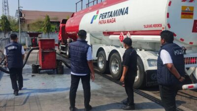 Satreskrim Polres Pelabuhan Tanjung Perak Pantau Pendistribusian BBM di Sejumlah SPBU