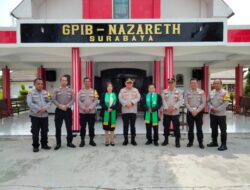 Minggu Kasih, Kapolsek Kenjeran Pererat Sinergi Polri dan Jemaat Gereja Nazareth