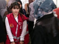 Tenggak 7 Gelas Alkohol di Club Ambyar, Erica Natasha Risakotta Diadili atas Kecelakaan Maut di Surabaya