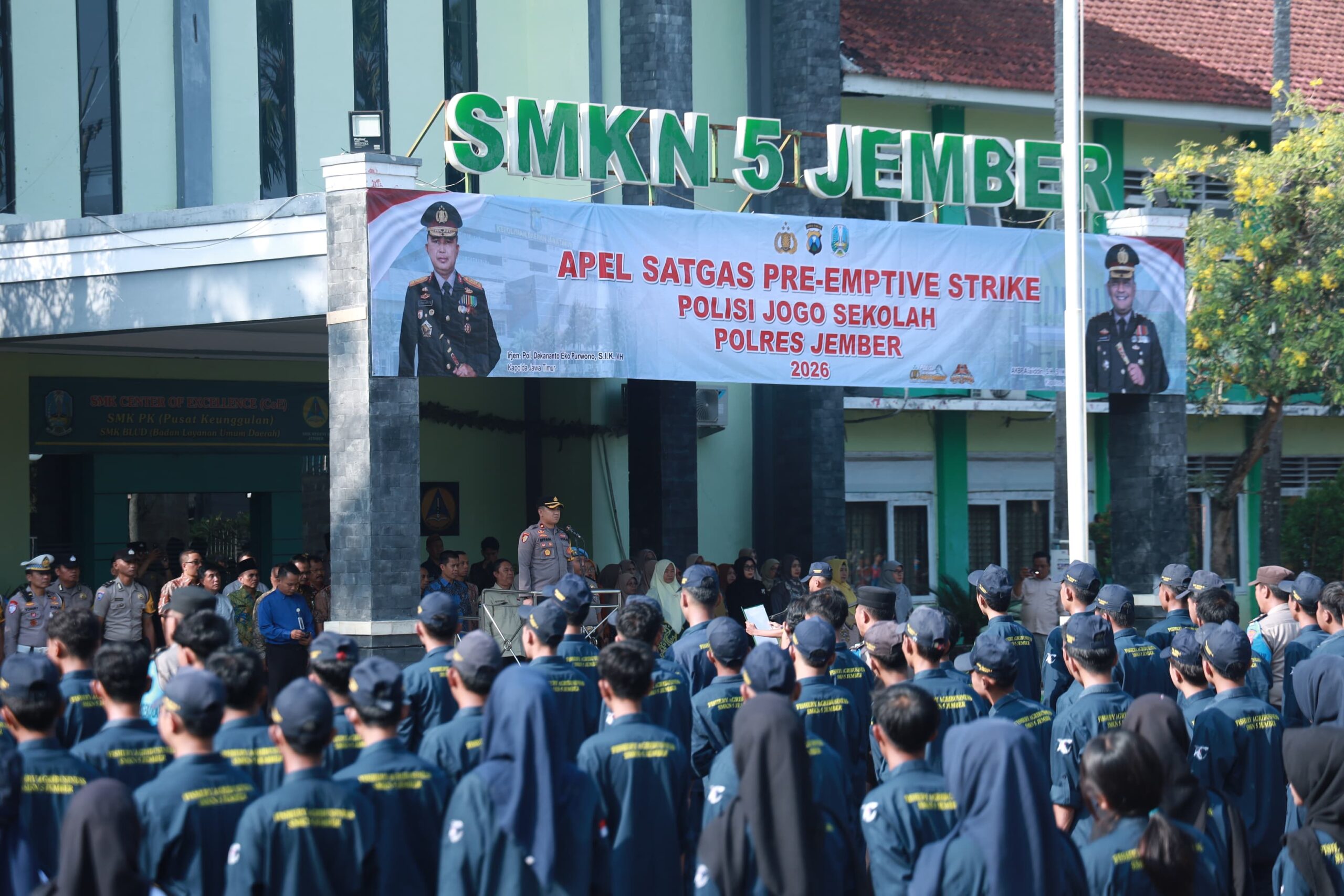 Polisi Jogo Sekolah