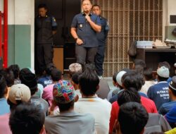 PEMBINAAN HUMANIS Rutan Kelas I Surabaya Ajak Warga Binaan Jaga Keamanan Blok Chandrapura