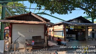 Pemandangan Pembangunan Pasar Dukuh Kupang yang berlokasi di Jalan Dukuh Kupang Timur, Kecamatan Dukuhpakis, Kota Surabaya