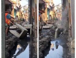 Dugaan Kelalaian Pengawas Proyek U-Ditch Bulak Banteng Patriot: Pekerja Sengaja Ciptakan Air Ombak Comberan ke Rumah Warga, Simak Rekaman Video!