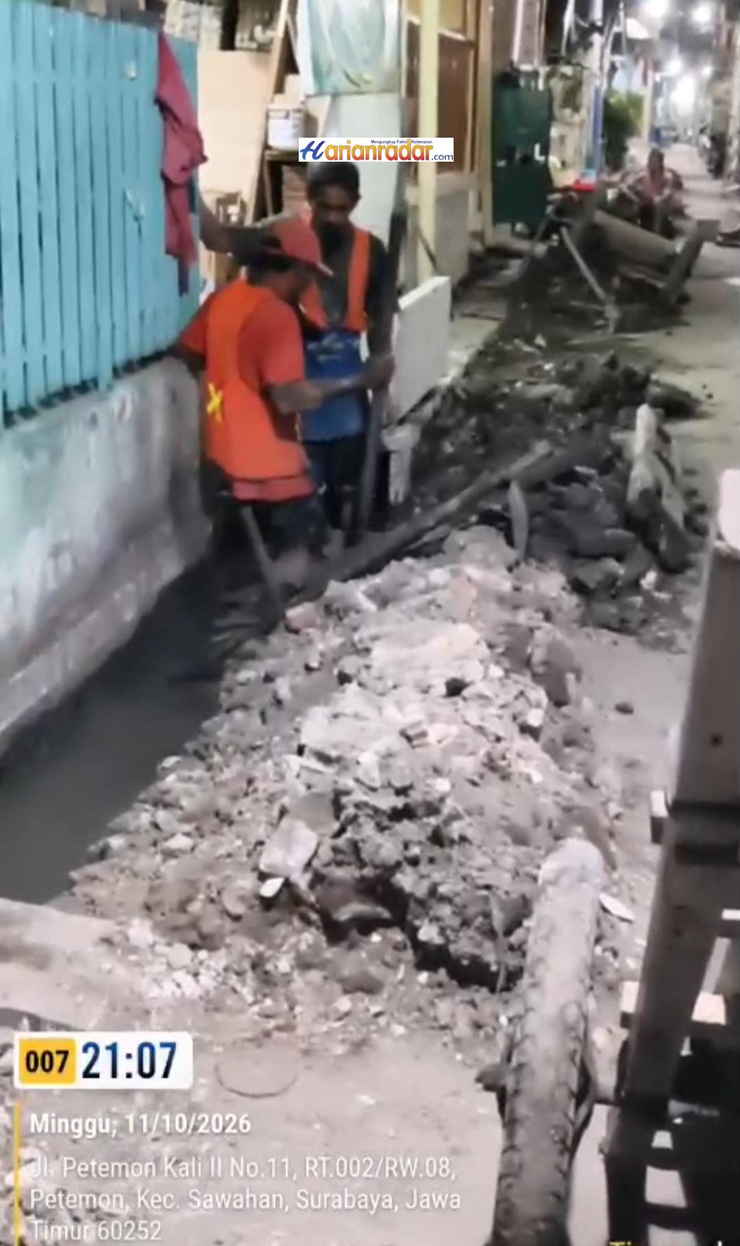 Proyek U-ditch Pokmas Flamboyan di Petemon Kali II Ugal-ugalan