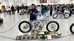 Terinspirasi tradisi karapan sapi, Ajies Sabara bersama dua saudaranya berhasil meraih juara dalam ajang Kustomfest 2026